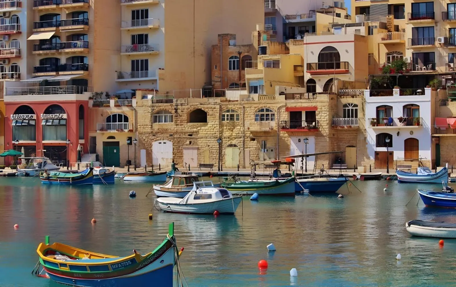 Bookarest Hostel Malta San Ġiljan